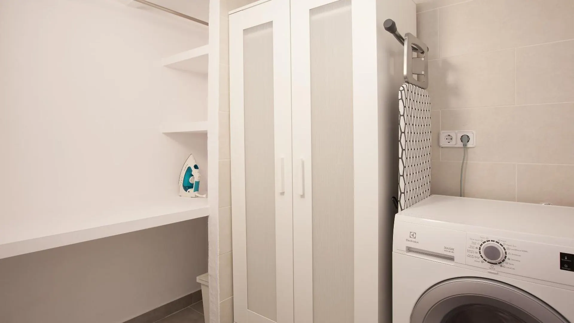 Click&Flat Seneca Suites Barcelona Apartamento