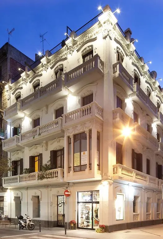 Click&Flat Seneca Suites Barcelona Spain