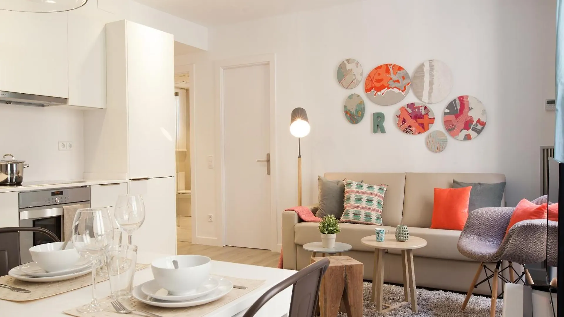 Click&Flat Seneca Suites Barcelona Apartment