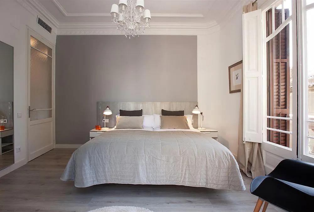 Click&Flat Seneca Suites Barcelona Apartment